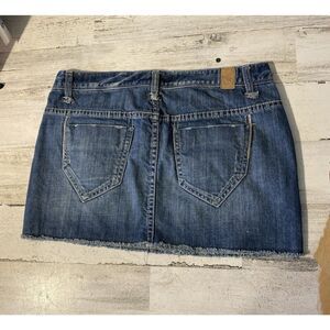 Maurices Skirt Womens 7/8 Regular Blue Mini‎ Distressed Denim Preppy